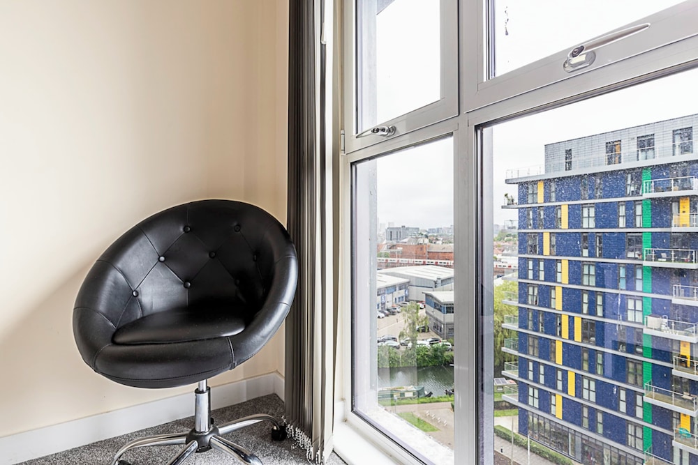 Wembley Vacations - Vibrant London Canal Apartment - Property Image 3
