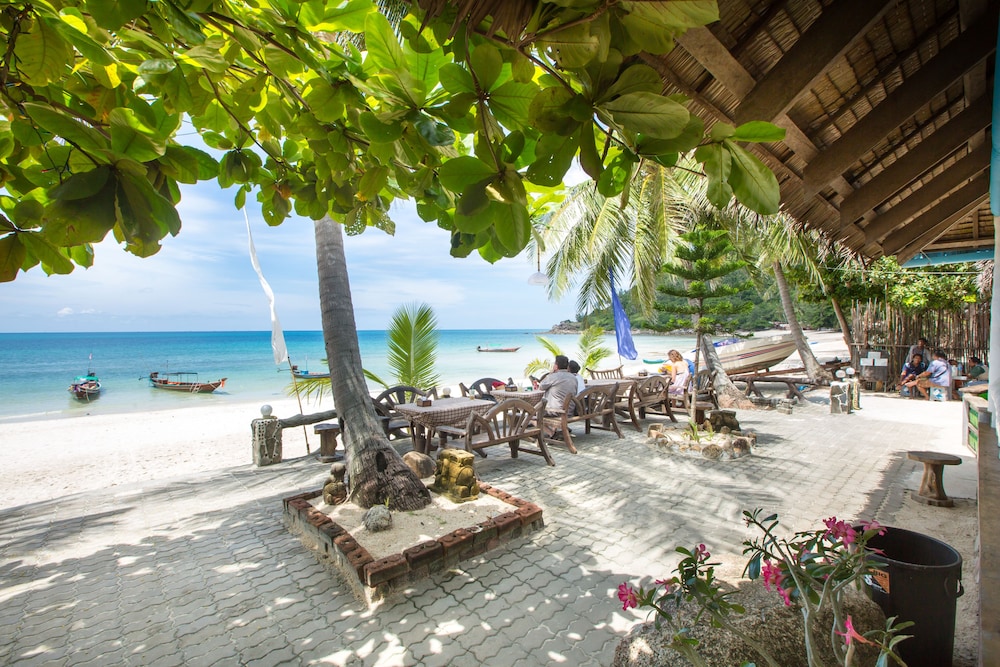 Bottle Beach 1 Resort