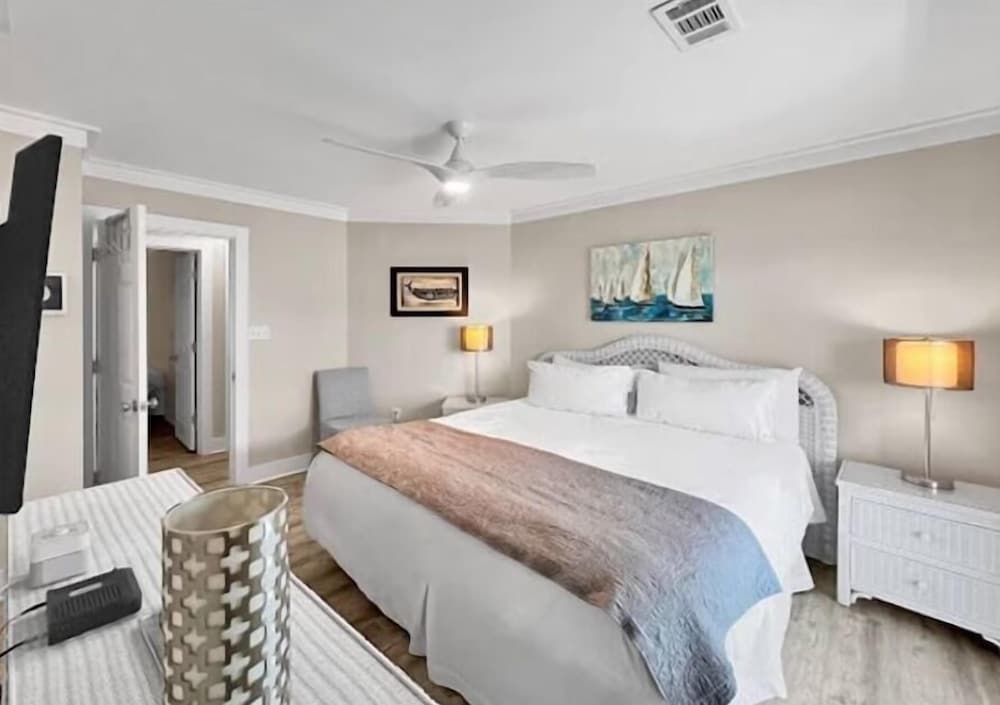Beachside Villas 214