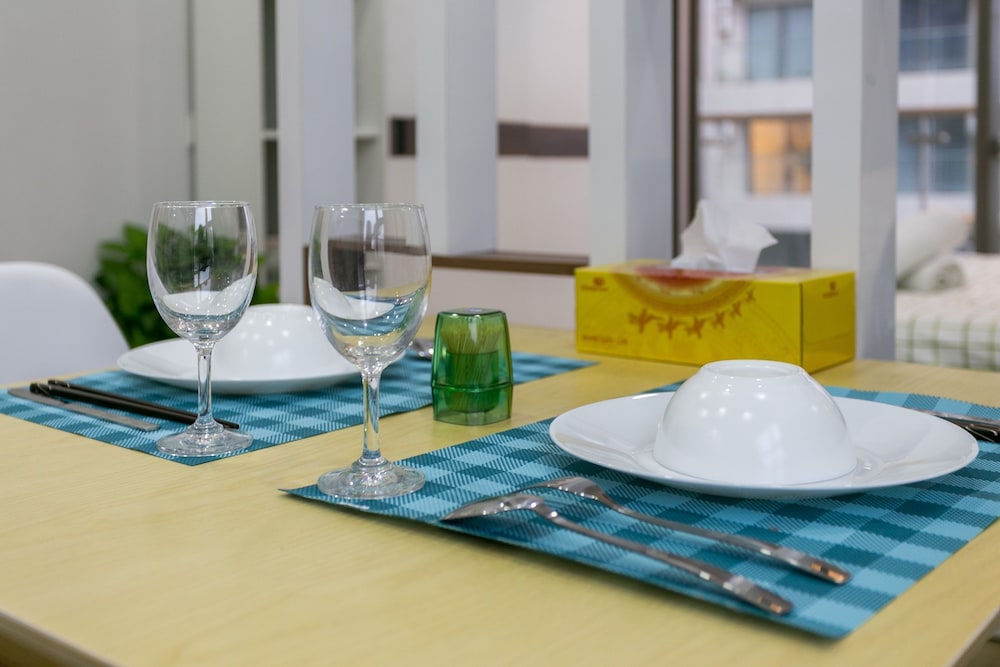 Jennifer House - Millenium Apartment