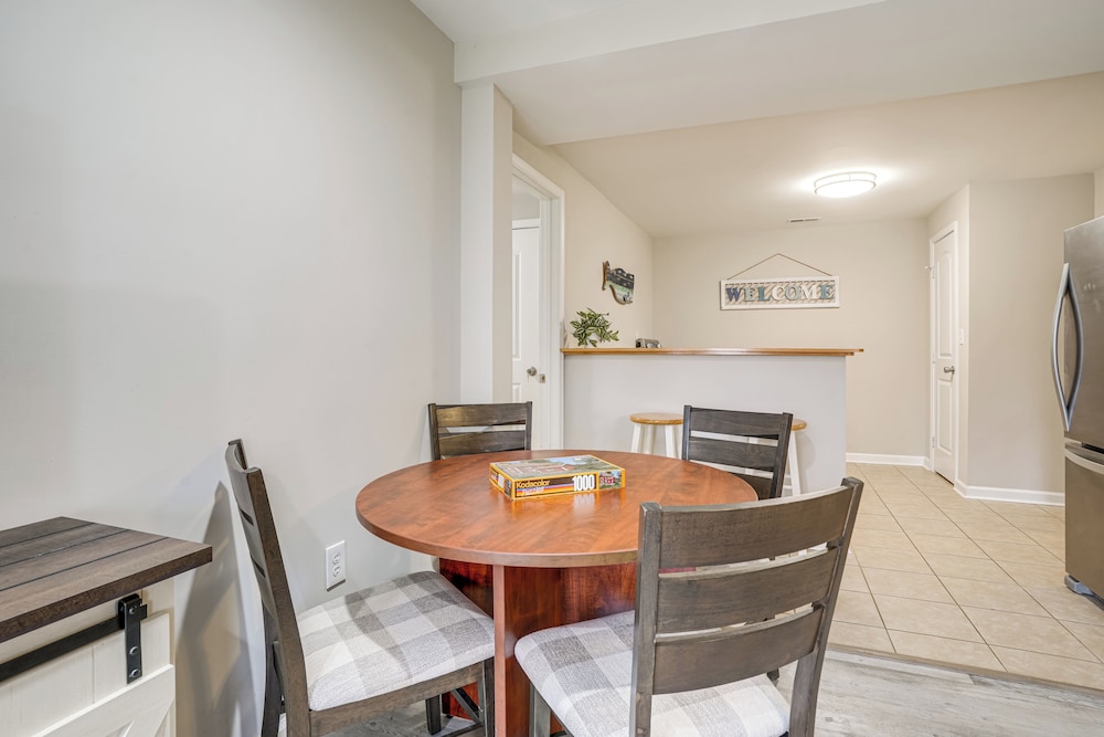 Hot Tub & Amenity Access: Lake Anna Retreat!