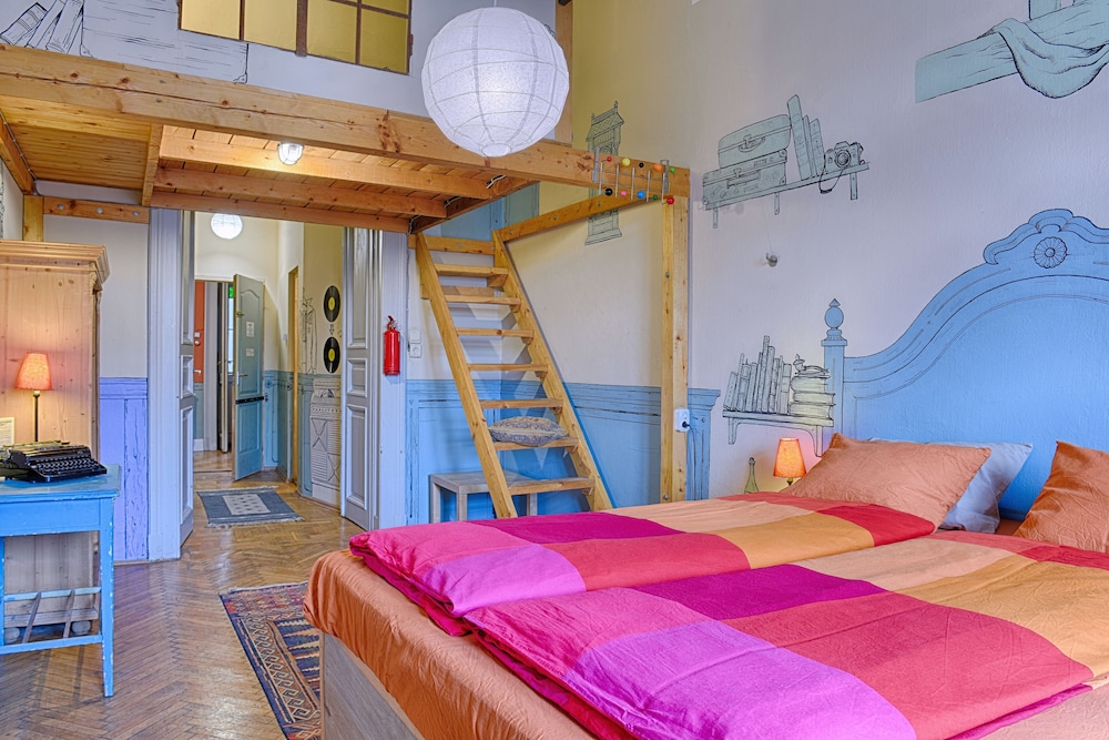 Lavender Circus Hostel