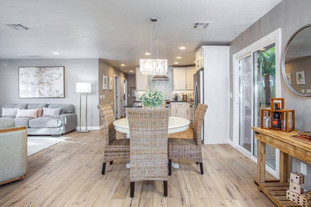 Tangerine Terrace-modern Hidden GEM view 5