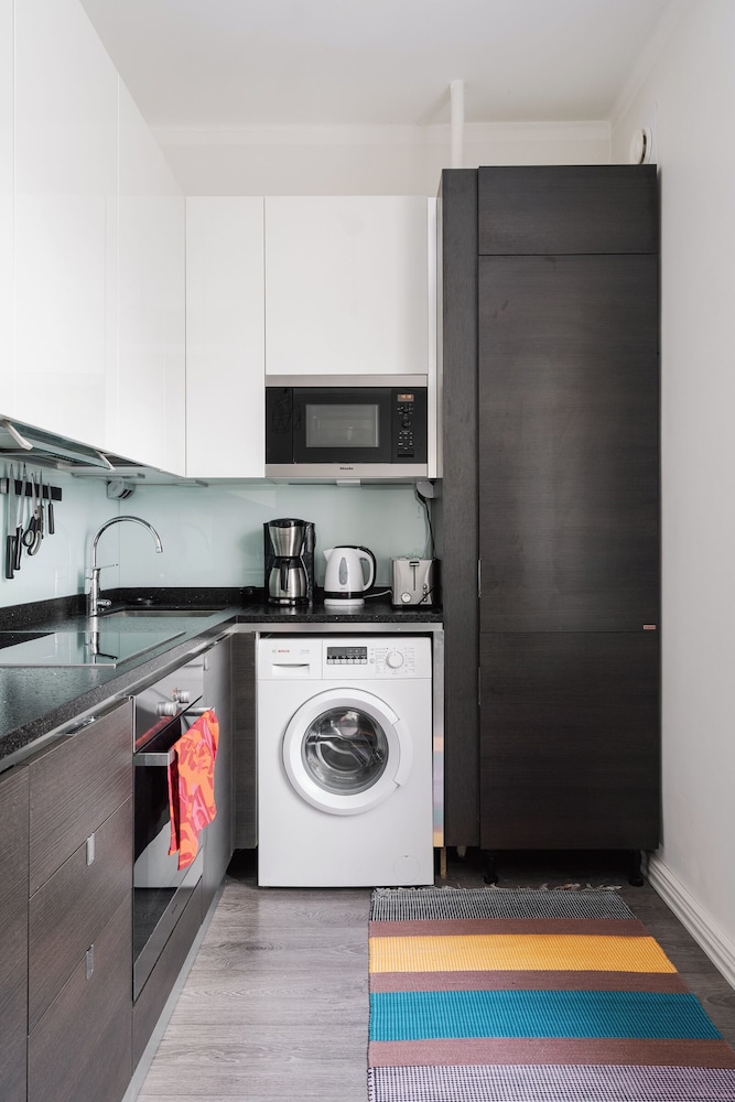 Renovated Top Floor Studio in Kallio