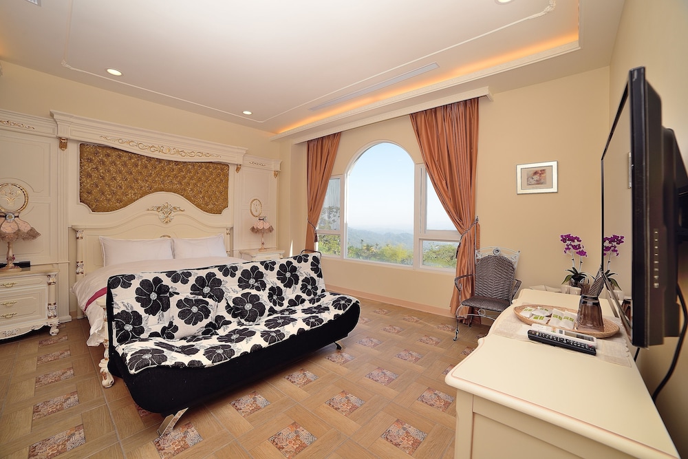 Victoria Manor, photo 9