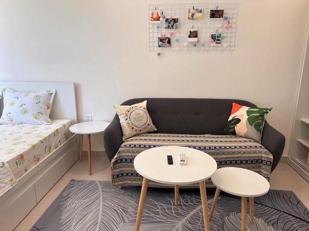 Vinhomes Grand Park Homestay-Cozy House