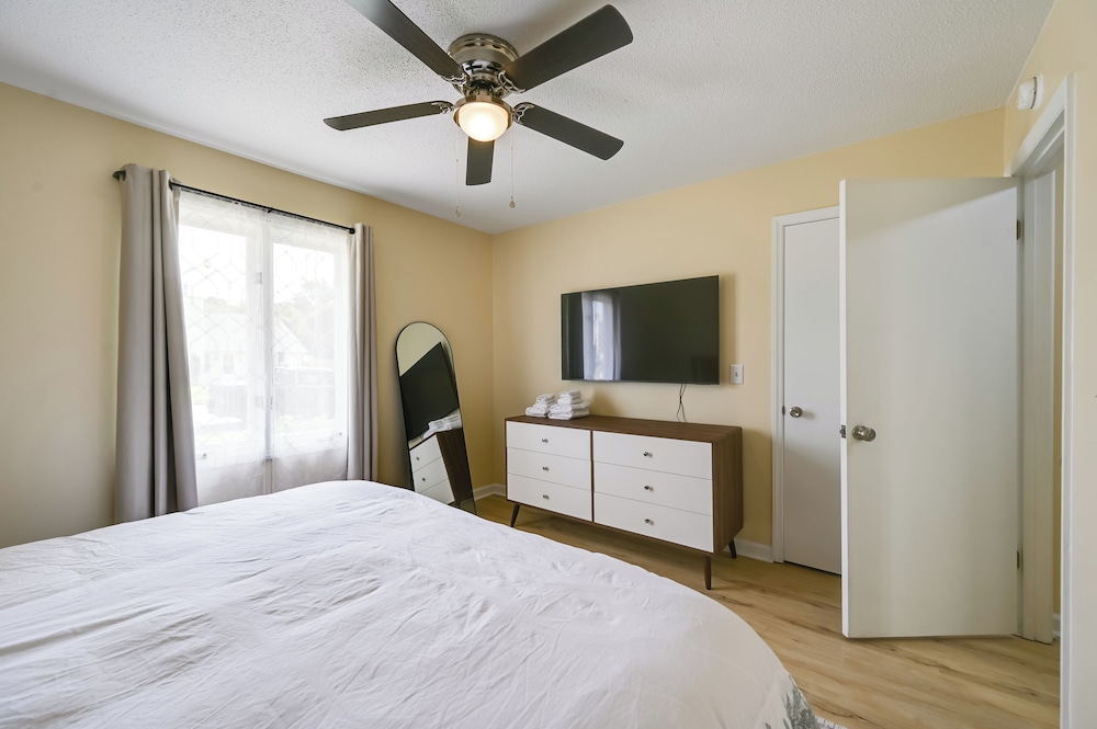 Greenville Getaway: Close to Campus + Stadium!