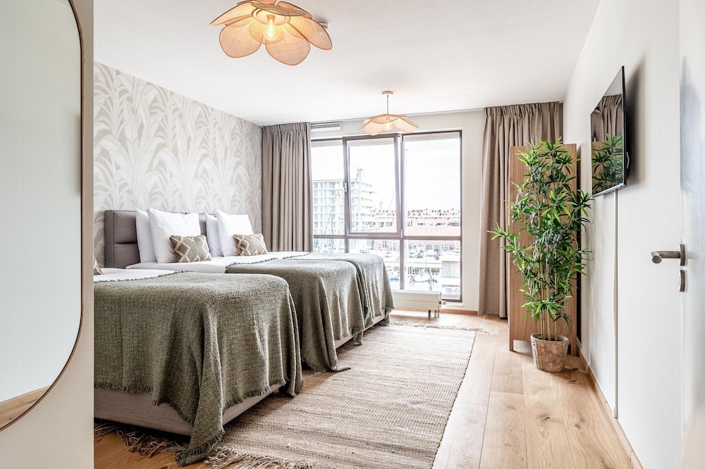 Scheveningen Flat Near Beach