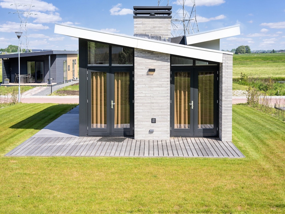 Holiday Home in Oud Ade Near Kaag Lakes