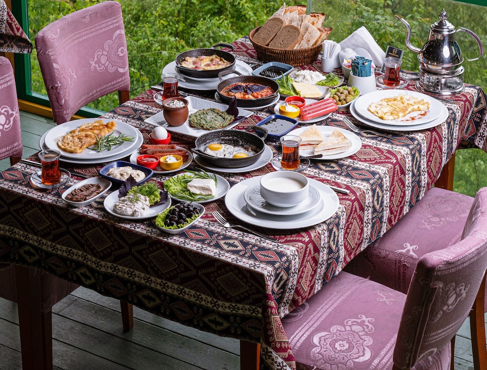 Chukhur Gabala Museum Hotel