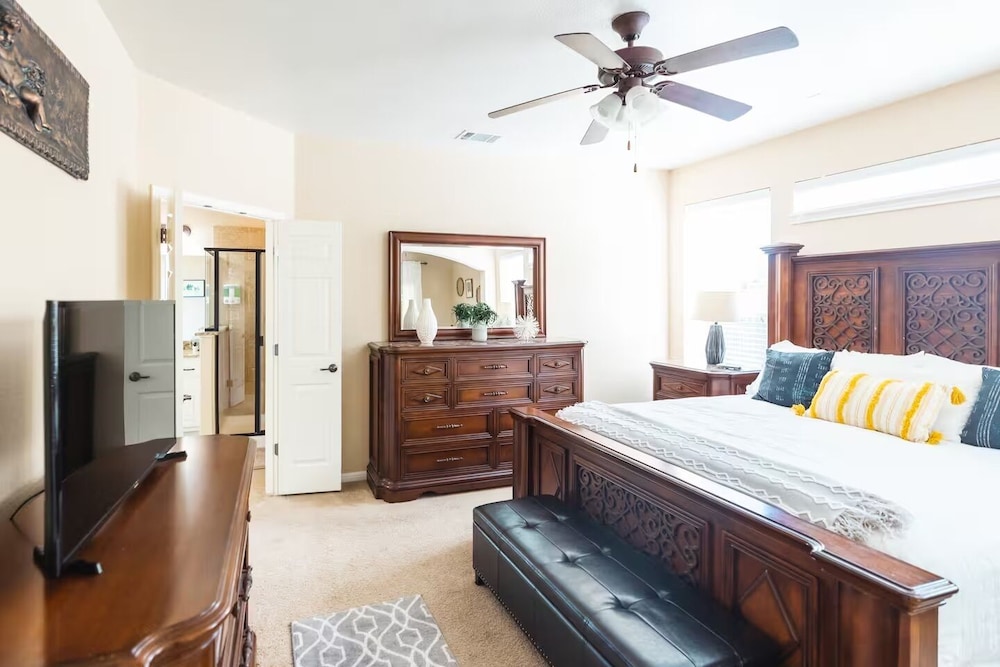 Austin Charm Home by The Key Rentals