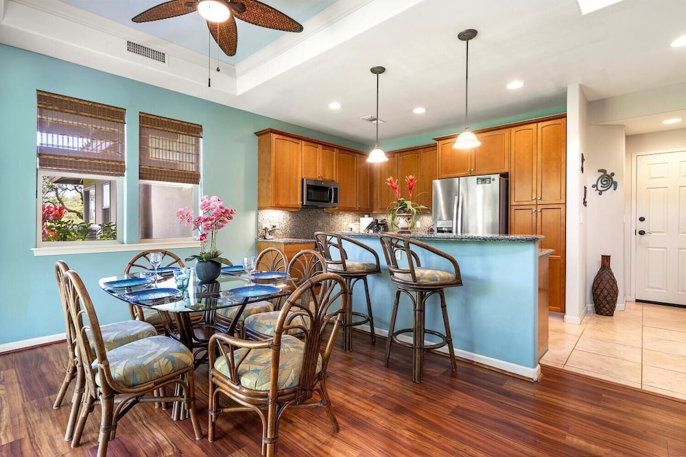 Luxurious View Corner Townhome - Great Views - VIP Beach Pass - Vrkcv