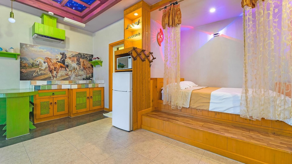hotel room