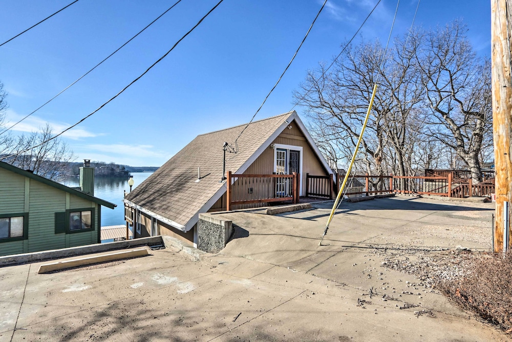Lakefront Linn Creek Home: Family Friendly! view 4