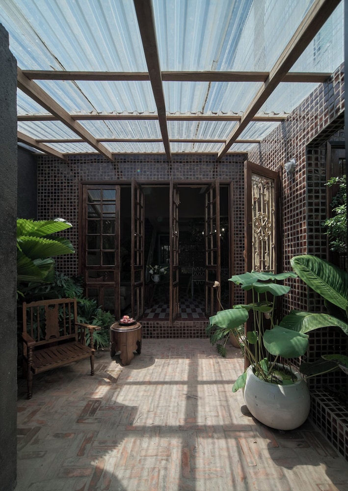 Ngâu House