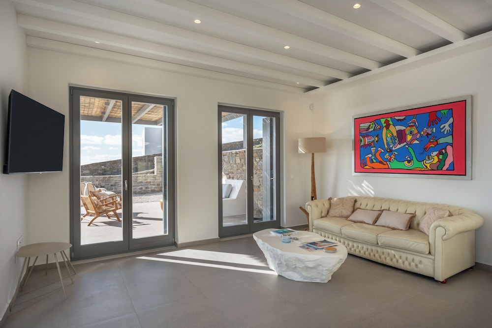 AVERA VILLAS