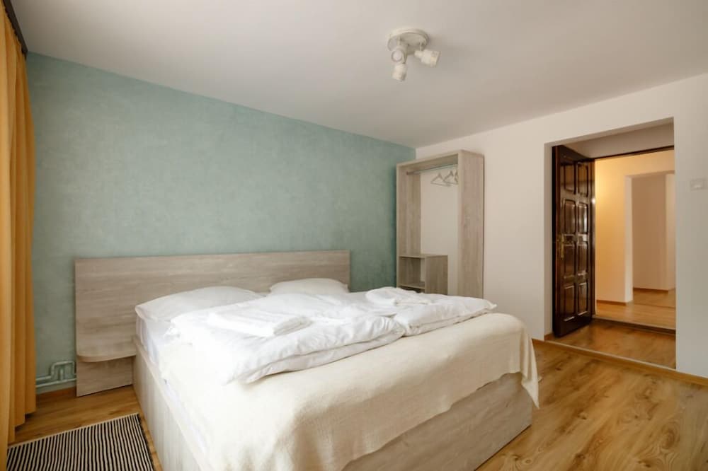La Colțul Castelului Bran Boutique view 5