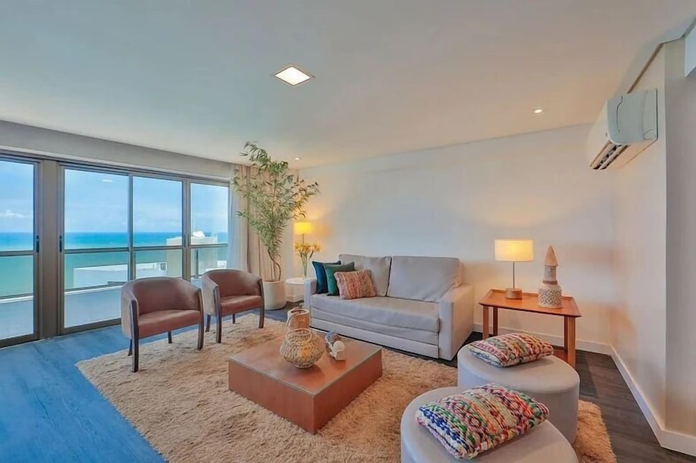 HY Beach Flats