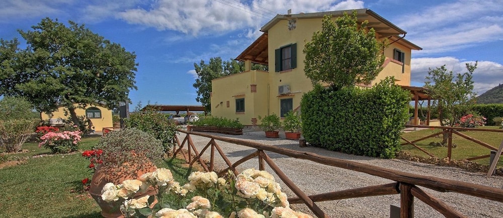 Agriturismo Fattoria Benaris