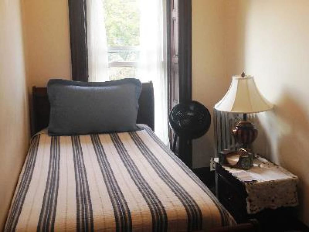 Lefferts Gardens Residence B&B