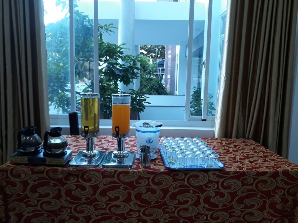 Nha Khach Con Dao