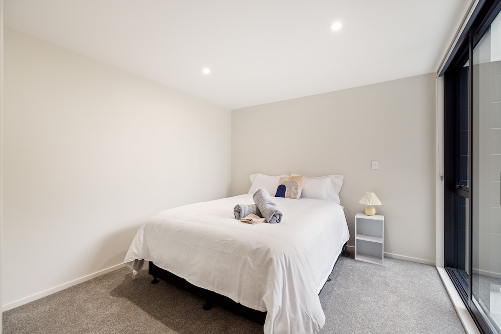 Close to Stadium 3 BR with Garage – Unit 1