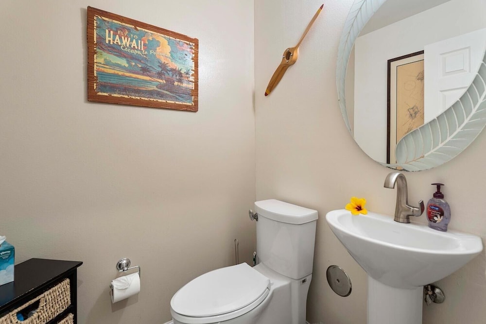 Colony S At Waikoloa Beach Resort #2204 2 Bedroom Condo by RedAwning