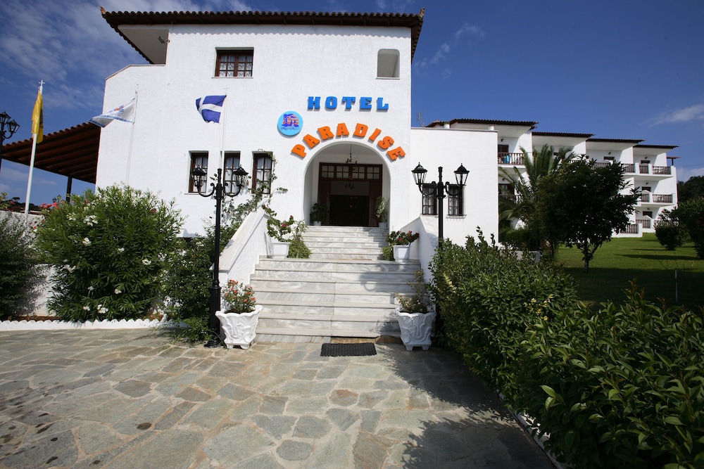 Hotel Paradise - Image 1