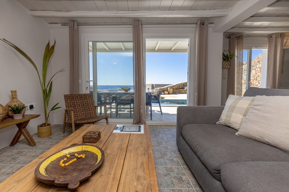 Rmos Seaside Villa A With Private Pool