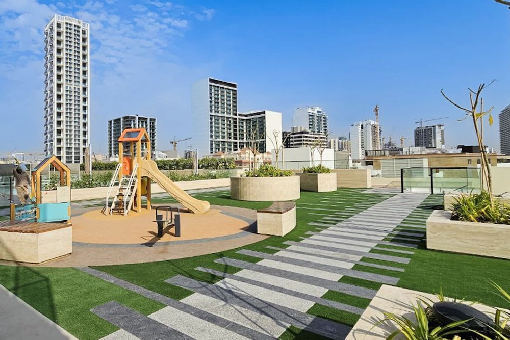 Tranquil 2 Bedroom in Binghatti Onyx With a Private Pool and City View