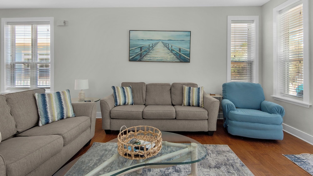 3BR Home in Seagrove Beach + Free Tickets: Bikes, Dolphin Cruise & More!