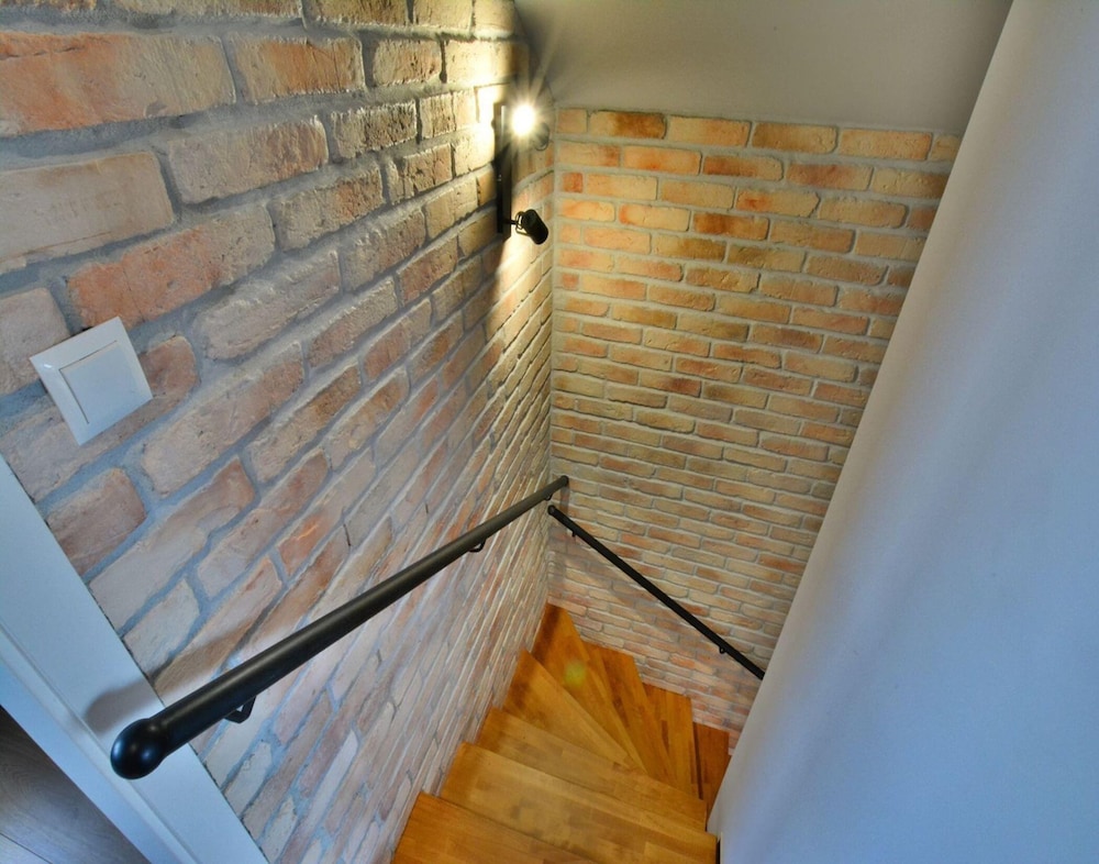 Large, 2-story Holiday Home, Sauna, Jacuzzi