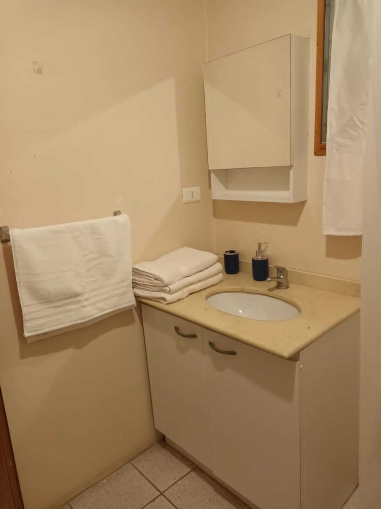 Hostal AlYaras
