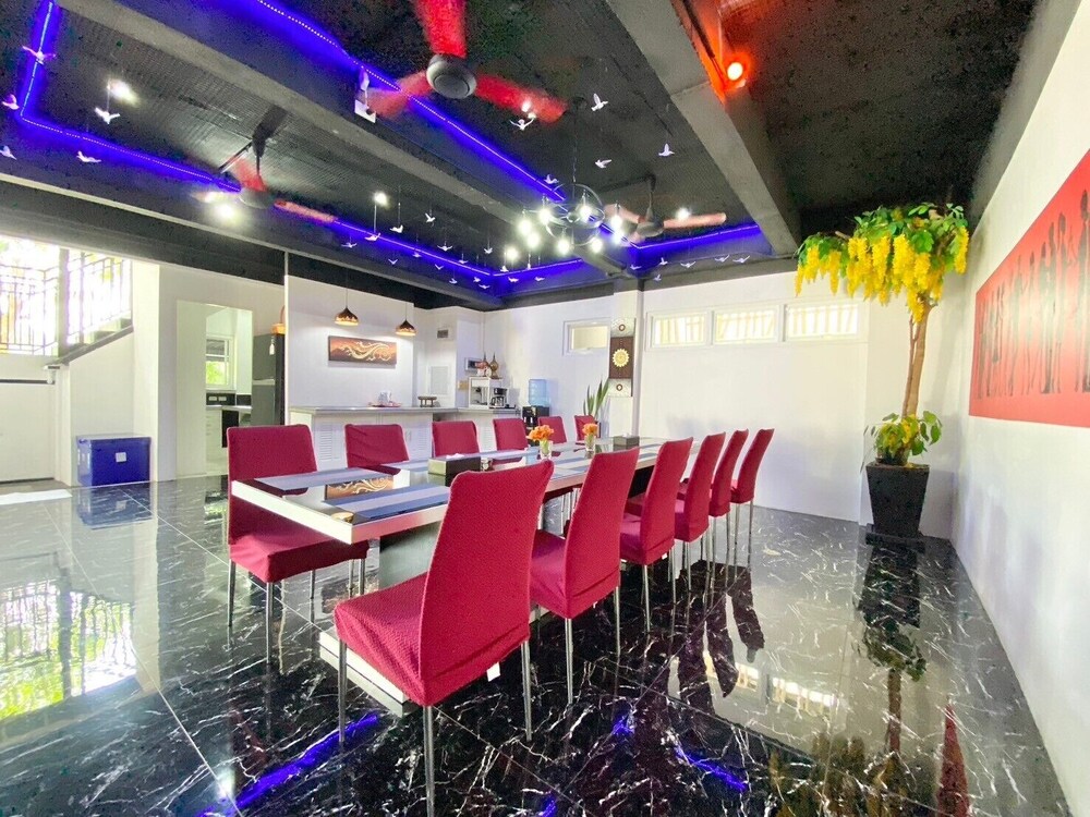 meeting & event spaces