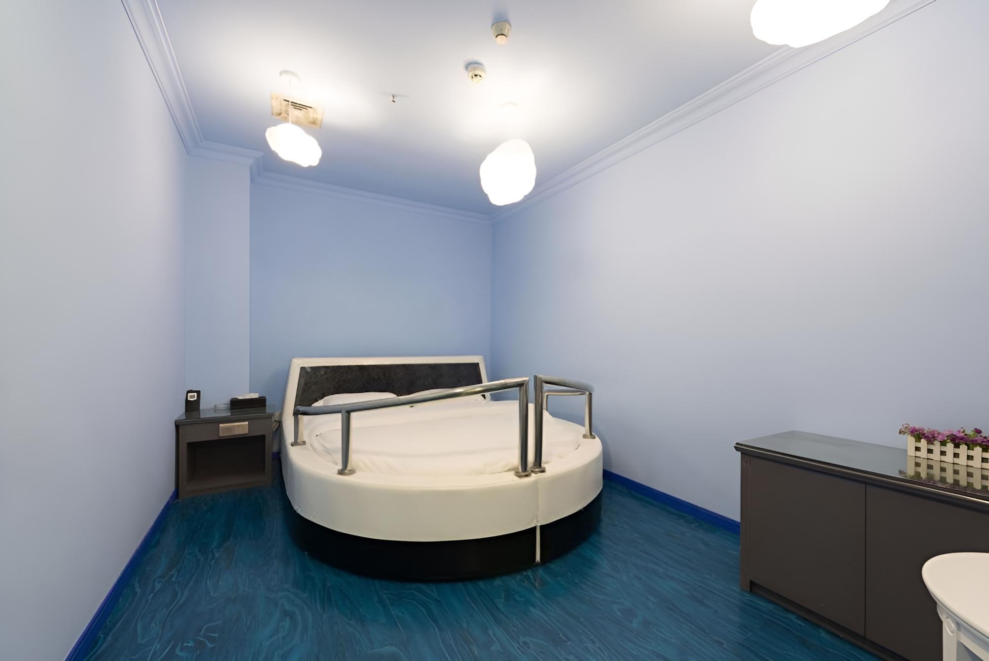 Huiyin Fashion Hotel