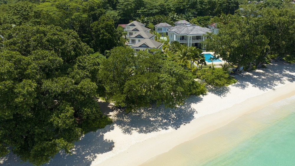 Villa Mimi Beachfront Beau Vallon