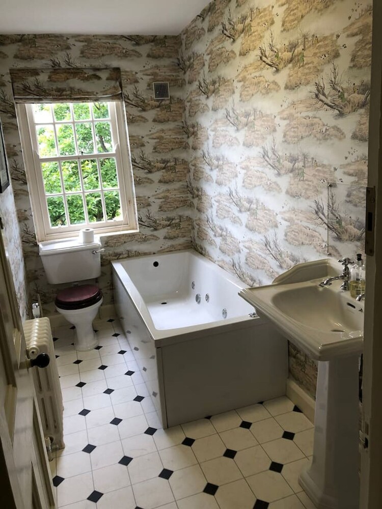 Historic Hall Wing nr York Leeds Free Hot tub