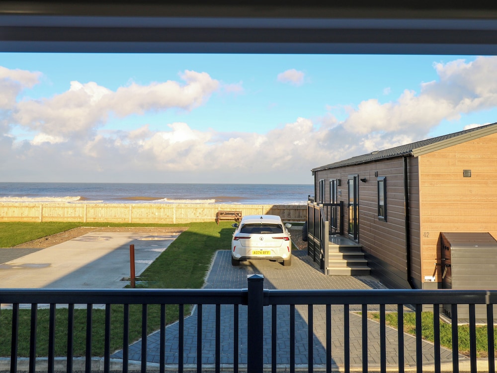 The Sea Lodge