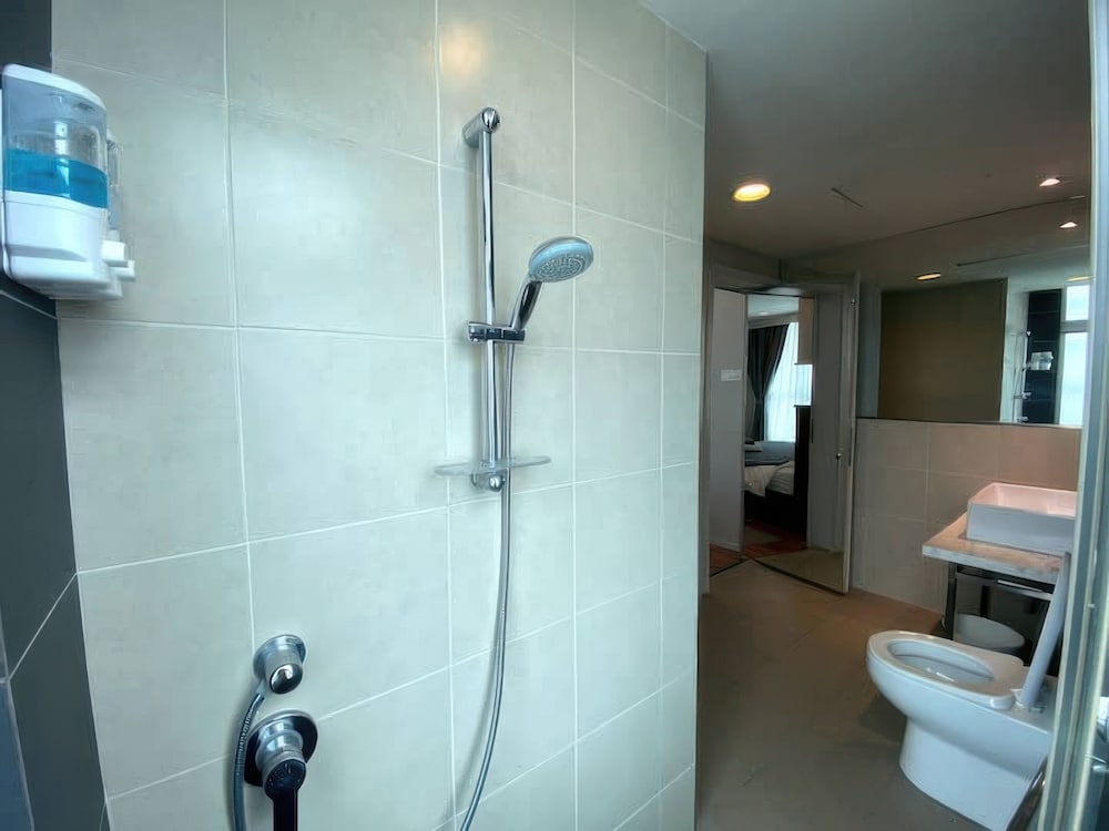 VERVE Suites KL South Apartments & Condo