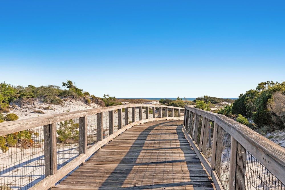 Sea Dlight: 3BR Beach Home Sleeps 10 With 4 Bikes in Watersound West