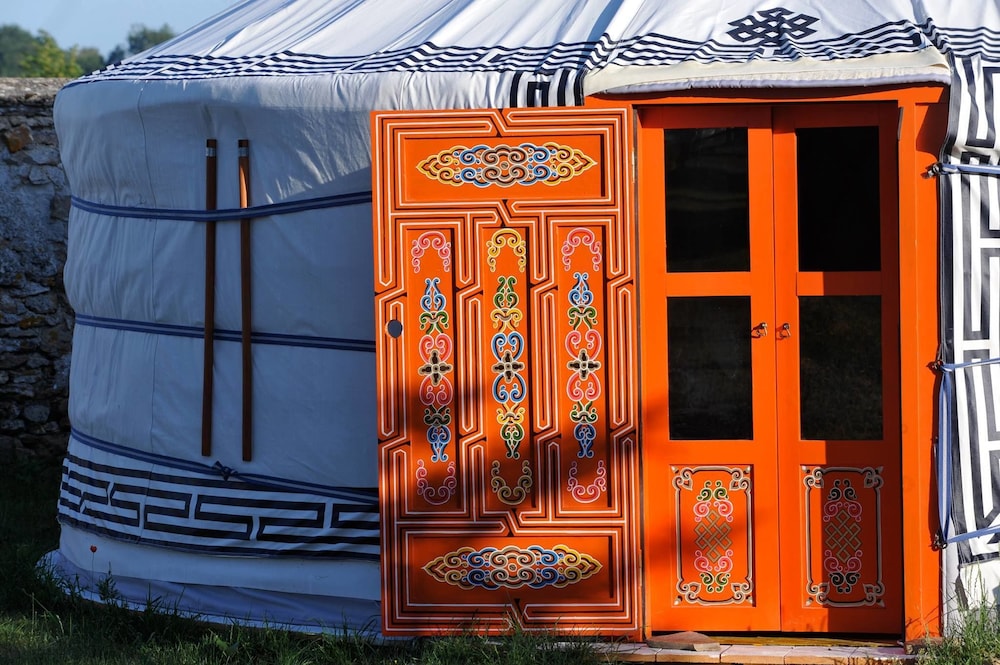 Nomade Lodge - Yourtes