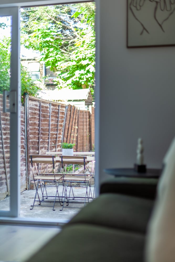 The Neasden Villas