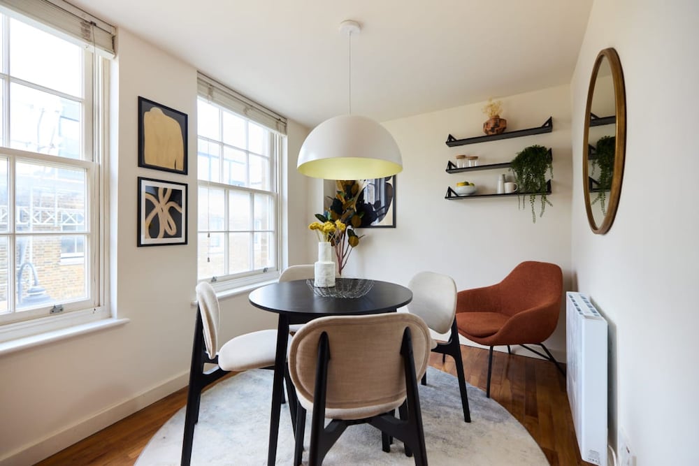 The Brick Lane Arms - Breathtaking 2bdr Penthouse With Balcony