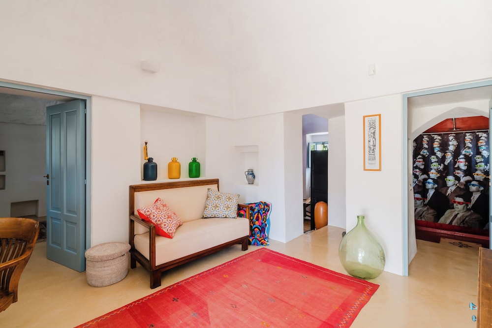 Ker Rail Villa with Pool by Wonderful Italy
