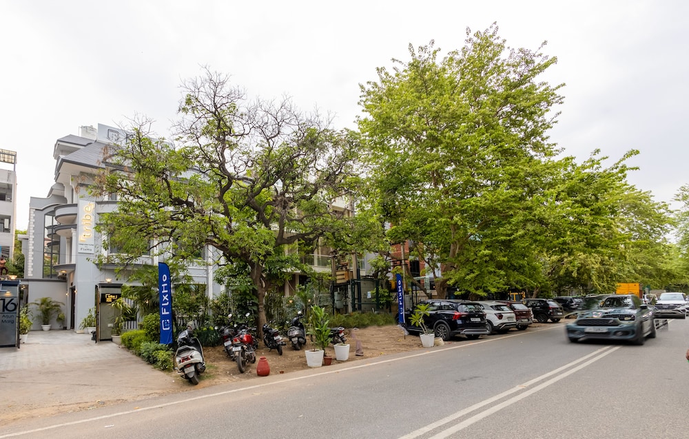 Flxho Tribe - Bespoke Hotel - Arjun Marg