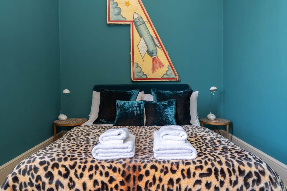 Host Stay Tranquility on Brunswick Square