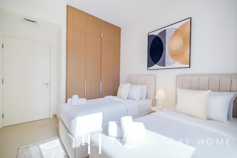LUX The Orchid Creek Beach Suite