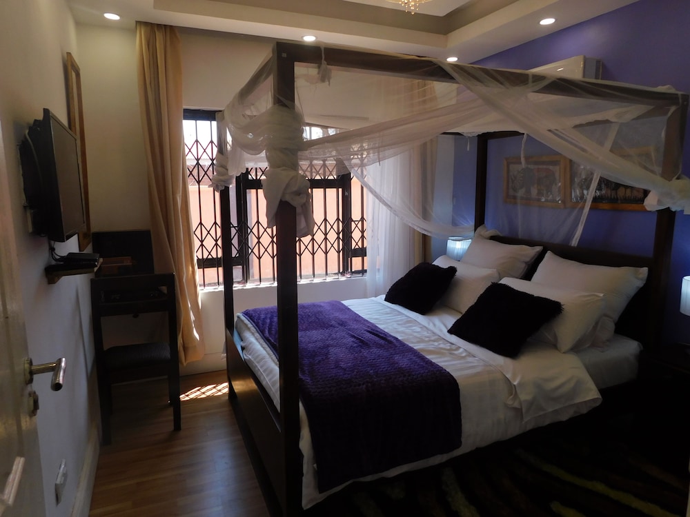 LivingSpace Lodge