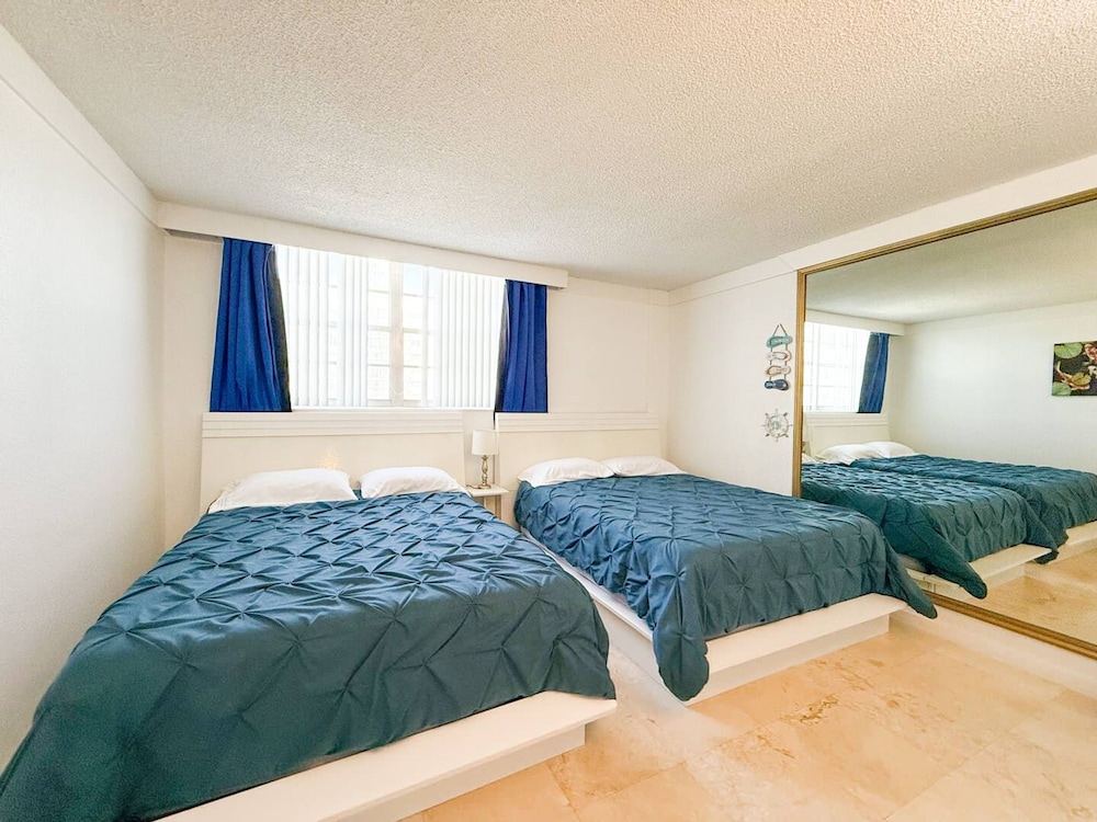 Heated Pools Beach Your Ideal Hollywood Stay
