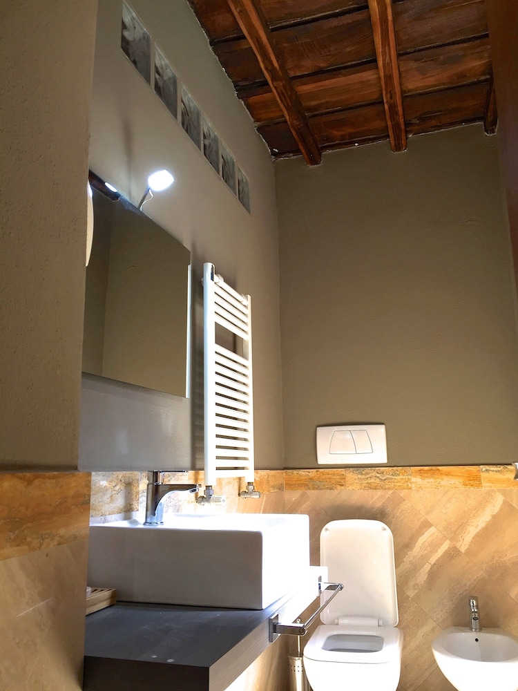 Do-Do Navona Suites